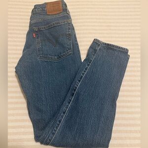 Women’s Levi Wedgies